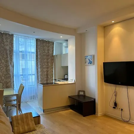 французький бульвар 9 *